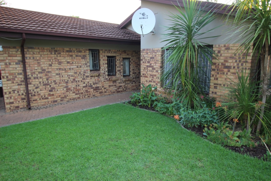 4 Bedroom Property for Sale in Heuwelsig Free State